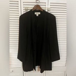 Tailored Women’s Plus Jacket long black